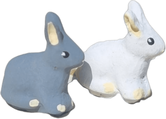 Lapin couché et assis sans socle